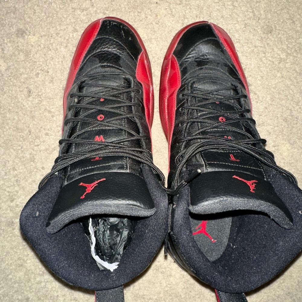 Jordan Retro flu game 12 Black & Red Sneakers - Picture 3 of 8